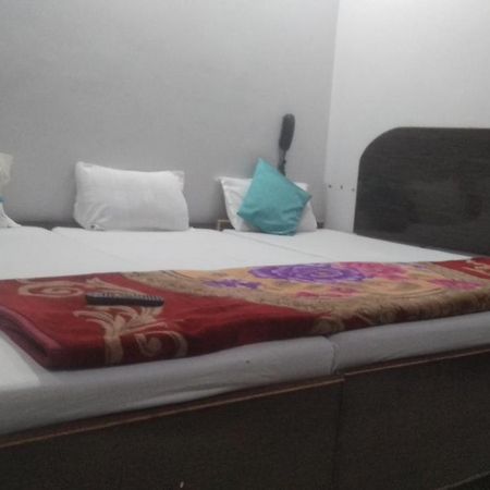 Hotel Giriraj Inn Βαρανάσι Εξωτερικό φωτογραφία
