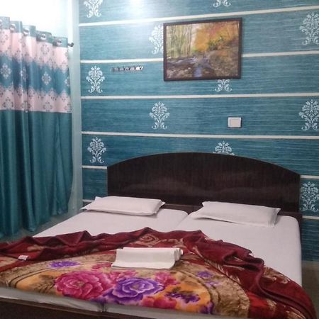 Hotel Giriraj Inn Βαρανάσι Εξωτερικό φωτογραφία