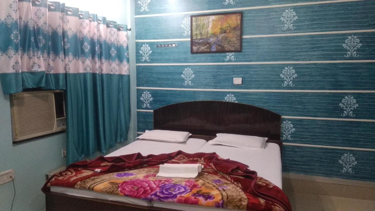 Hotel Giriraj Inn Βαρανάσι Εξωτερικό φωτογραφία